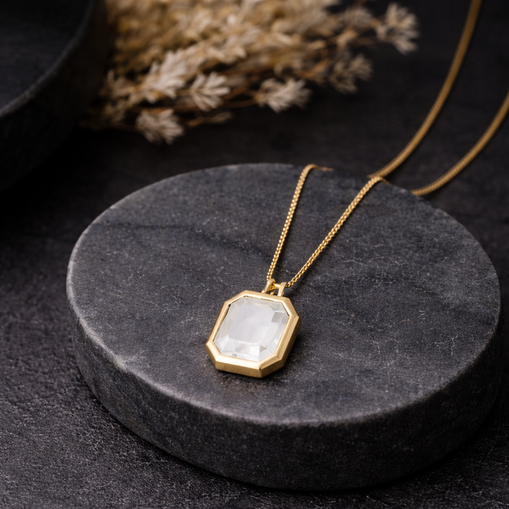 Gold Moonstone Pendant Necklace